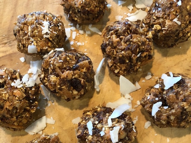 Vegan Carrot Cake Truffles